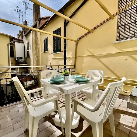 100m Dal Mare, Garage, Terrazza & Ac, Sea Nest *