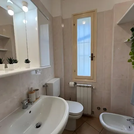 100m Dal Mare, Garage, Terrazza & Ac, Sea Nest 아파트 *